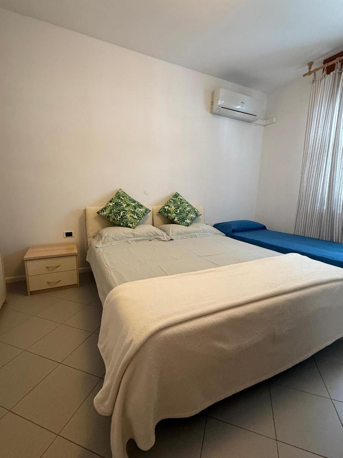 Gracious Apartment Located In The Heart Of Lignano Lignano Sabbiadoro Exterior photo